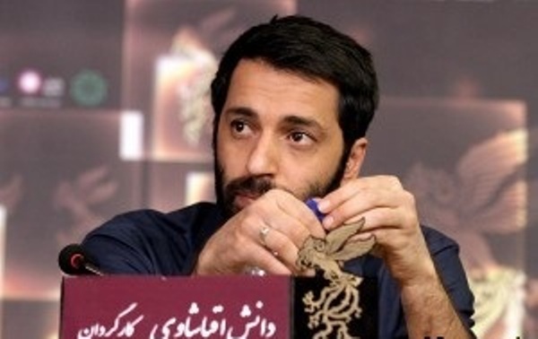 دانش اقباشاوی: تلویزیون را بهترین حل برای تولید کارهای دفاع مقدسی میدانم / اسپانسر با ذات سینمای دفاع مقدس همخوانی ندارد