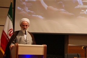 پشتوانه مردمی، تداوم‌بخش انقلاب است