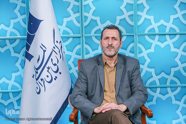 پیشرفت با بازخوانی سنت فلسفی خودمان حاصل می‌شود/غرب با چراغ عقل رشد کرد/با فلسفه بیگانه هستیم