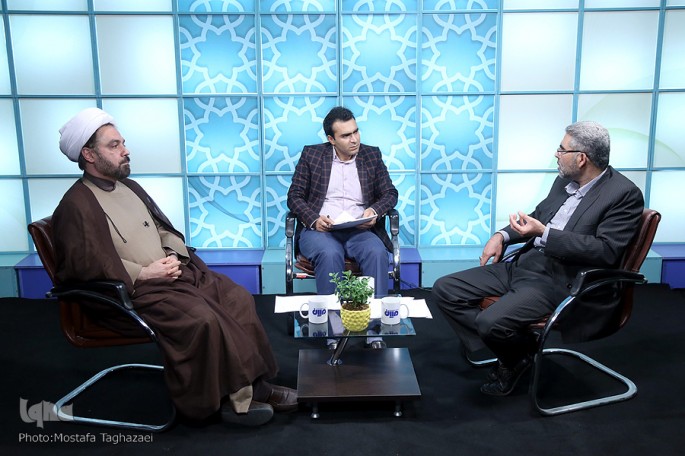 دوشنبه////طرح جدید بانکداری مشکل جریمه تأخیر را برطرف می‎کند اما جلوی حقه‌های بانکی را نمی‌گیرد/ برای نامه‌نگاری به مجلس از «قرآن» خط گرفتیم