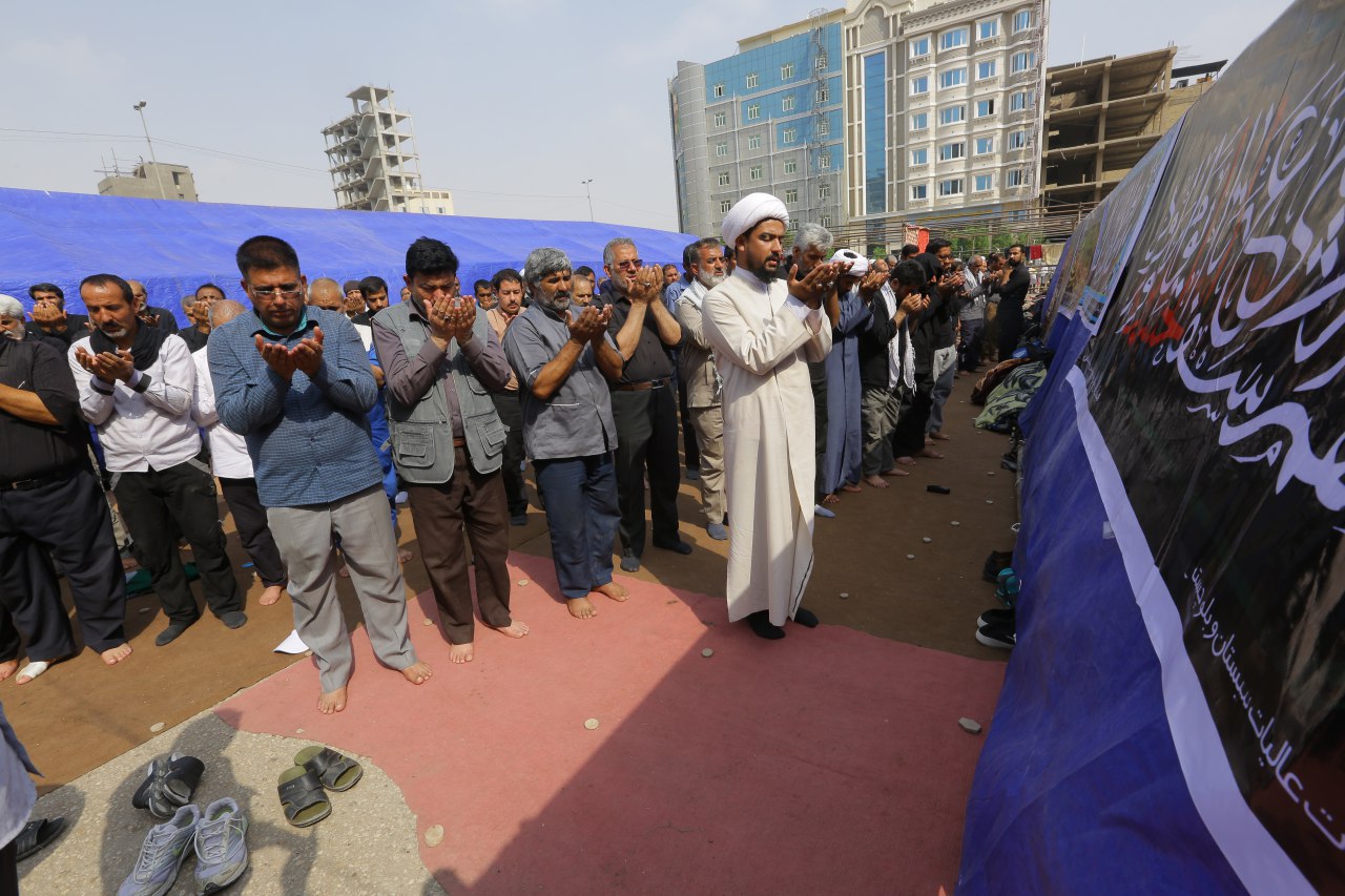 ارادت محرومیت نمیشناسد/ تپش قلبهای بزرگ مردم سیستان و بلوچستان برای حسین(ع) ارادت محرومیت نمیشناسد/ تپش قلبهای بزرگ مردم سیستان و بلوچستان برای حسین(ع)