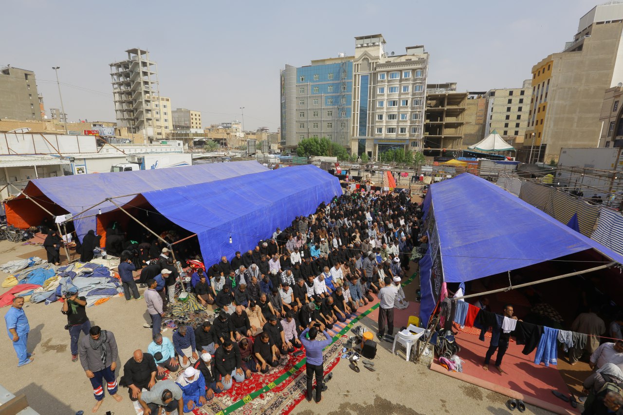 ارادت محرومیت نمیشناسد/ تپش قلبهای بزرگ مردم سیستان و بلوچستان برای حسین(ع) ارادت محرومیت نمیشناسد/ تپش قلبهای بزرگ مردم سیستان و بلوچستان برای حسین(ع)
