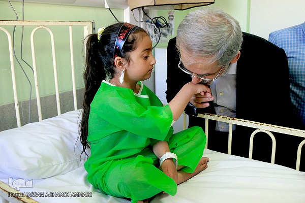 پنج&zwnj;شنبه/// تکاپوی جامعه ایرانی برای اربعین حسینی/ از نمایشگاه لباس عاشورایی تا تعویق جشنواره رسانه&zwnj;های دیجیتال