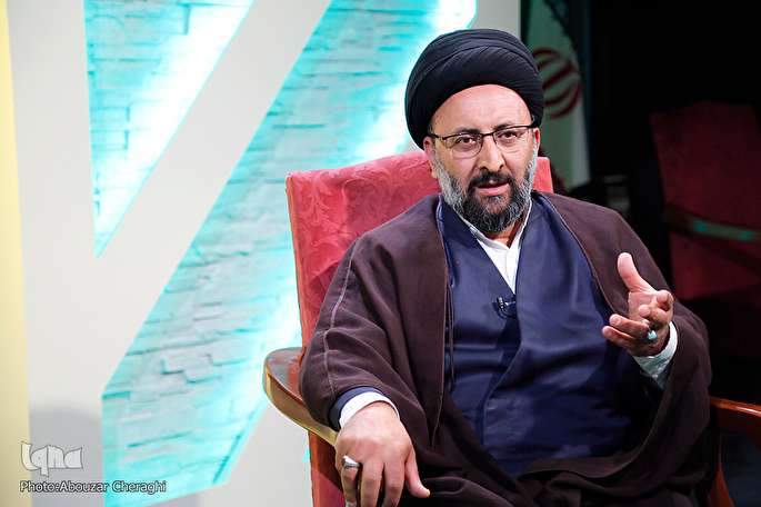 اتحادیه تشکل‌های قرآنی مانع‌تراشی برای ادغام را کنار بگذارد