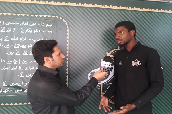 فردا/حسین عشق جهانی؛ میعادگاه زوار خارجی در عمود ۹۷۵