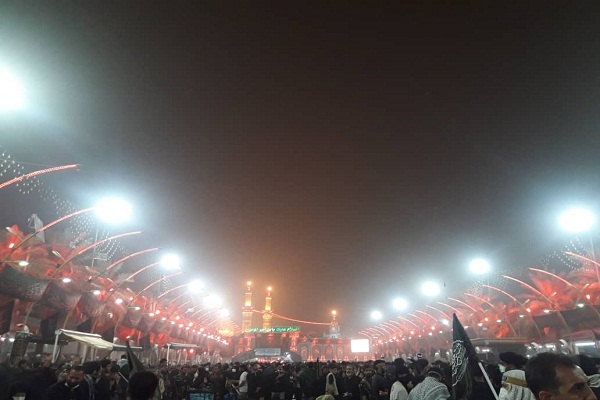 تبلور &laquo;الحسین یجمعنا&raquo; در شب اربعین حسینی