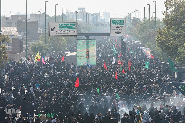 پنج&zwnj;شنبه صبح// مناسک اربعین؛ تجلی دوباره بیعت مردم با حسین(ع)/ فعالیت&zwnj;های مردمی در هفته&zwnj;ای که گذشت