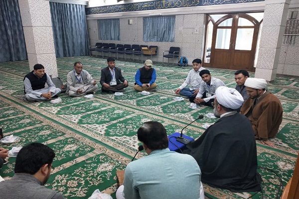 هیئتی 31 نفره از «دهلی»، فردا عازم نجف میشود هیئتی 31 نفره از «دهلی»، فردا عازم نجف میشود