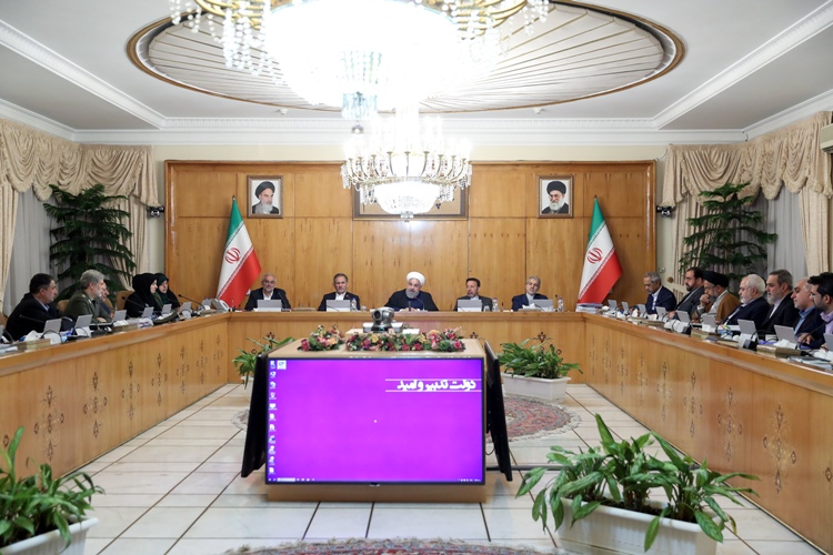 اعطای کمک بلاعوض و تسهیلات بانکی به آسیب&zwnj;دیدگان در استان&zwnj;های سیل&zwnj;زده