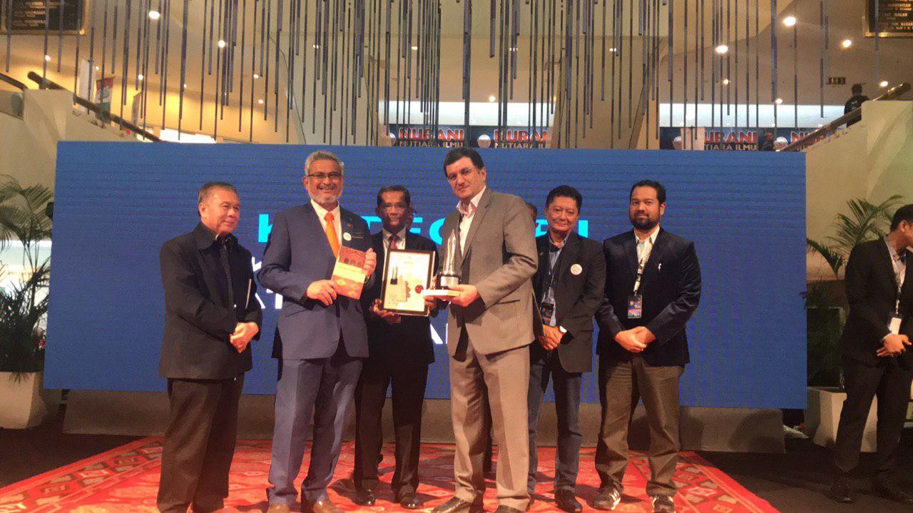 پژوهشگر ایرانی برنده جایزه ملی کتاب مالزی شد