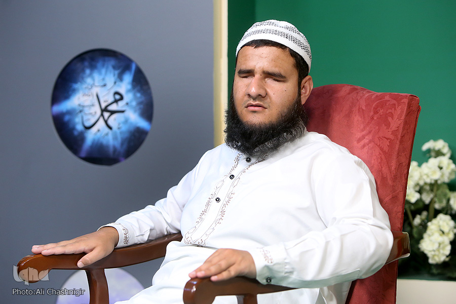 حفظ قرآن من‌ را با فلسفه زندگی آشنا کرد