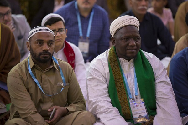 محفل انس با قرآن در جشنواره بین‌المللی کربلا + عکس