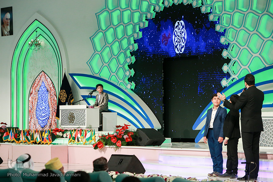 درد دل مردم حاضر در سالن مسابقات قرآن/ برنامه&zwnj;های قرآنی وقتی اثر بخش خواهد بود که عمل به قرآن در جامعه جریان داشته باشد