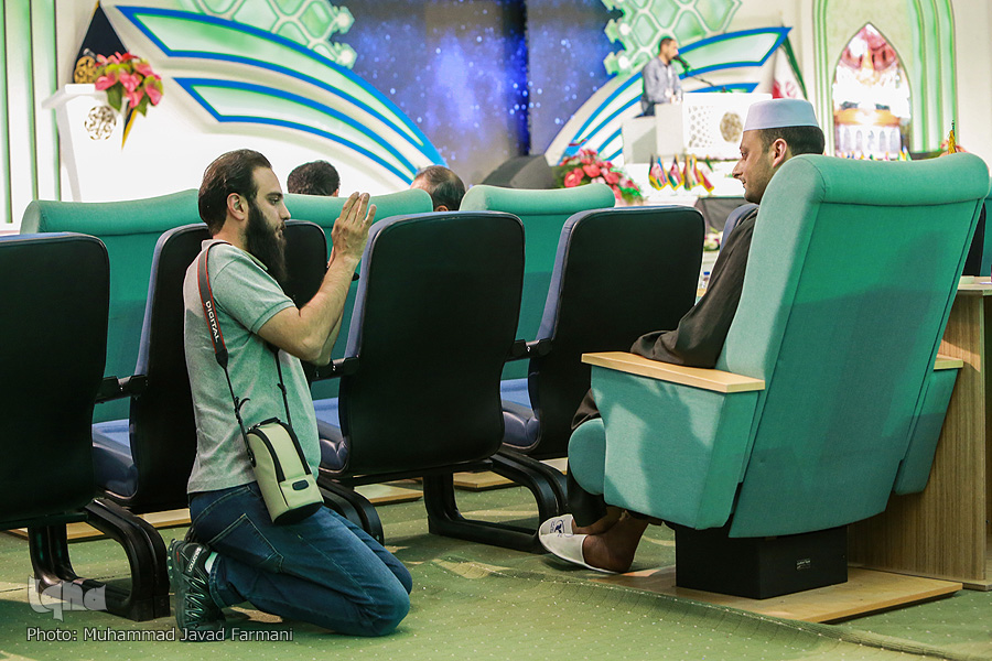 گزارشی از جوانان حاضر در سالن مسابقات