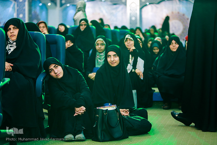 گزارشی از جوانان حاضر در سالن مسابقات