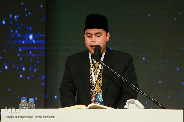 آرزویم سفر به ایران بود / از «شاکر نژاد» تقلید می‌کنم