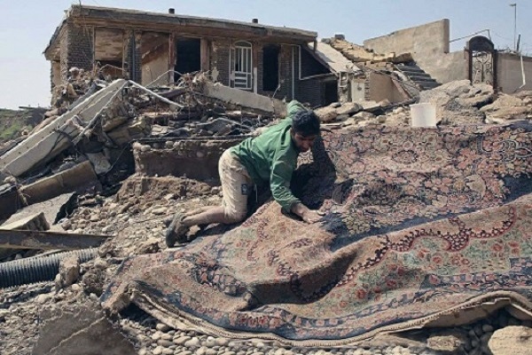 ارسال ۱۰۰ تخته فرش به مناطق سیل&zwnj;زده