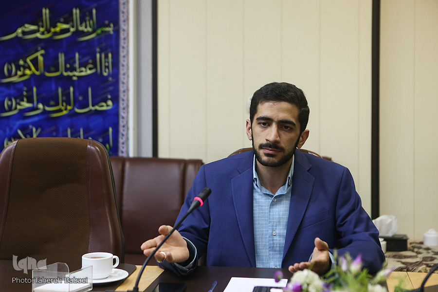 قرارگاه امدادی در دانشگاه&zwnj;ها تأسیس شود/ گروه&zwnj;های جهادی در خوزستان سردرگم اند!