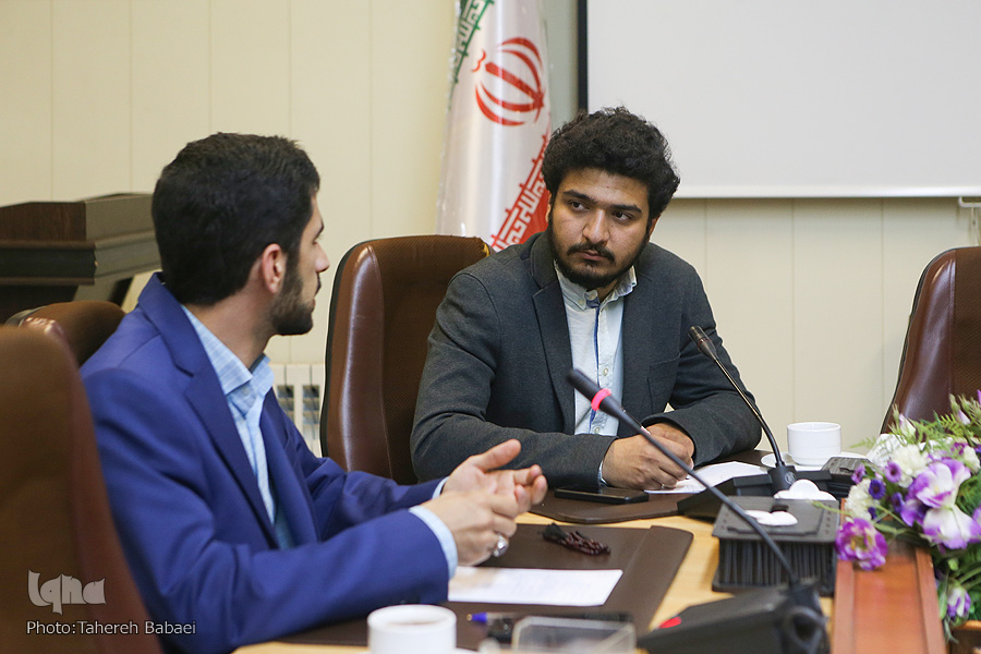 قرارگاه امدادی در دانشگاه&zwnj;ها تأسیس شود/ گروه&zwnj;های جهادی در خوزستان سردرگم اند!