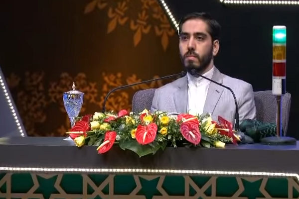 تلاوتی فراتر از توان، با توجه به شرایط موجود تلاوتی فراتر از توان، با توجه به شرایط موجود