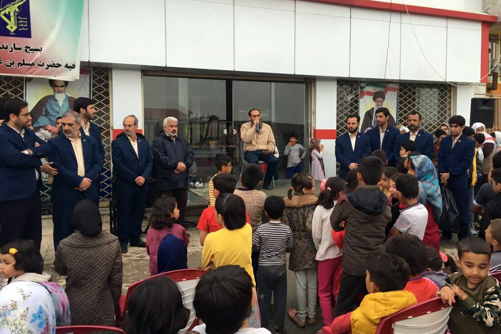 حضور گروه جهادی قرآنی در مناطق سیل‌زده آق‌قلا