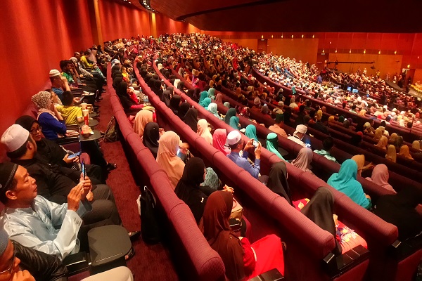 اجرای قاریان ضعیف در شب پایانی مسابقات / خروج های لحنی نماینده مصر