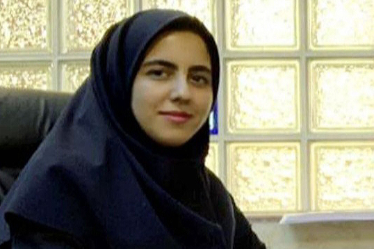 روز پرستار///  زمزمه «إِنَّ مَعَ الْعُسْرِ یُسْرًا» بربالین بیماران/ پرستاری را مدیون حضرت زینب هستم