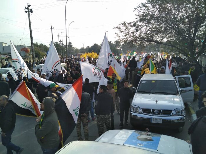 گزارش لحظه به لحظه از مراسم وداع با شهدای مقاومت در عراق گزارش لحظه به لحظه از مراسم وداع با شهدای مقاومت در عراق