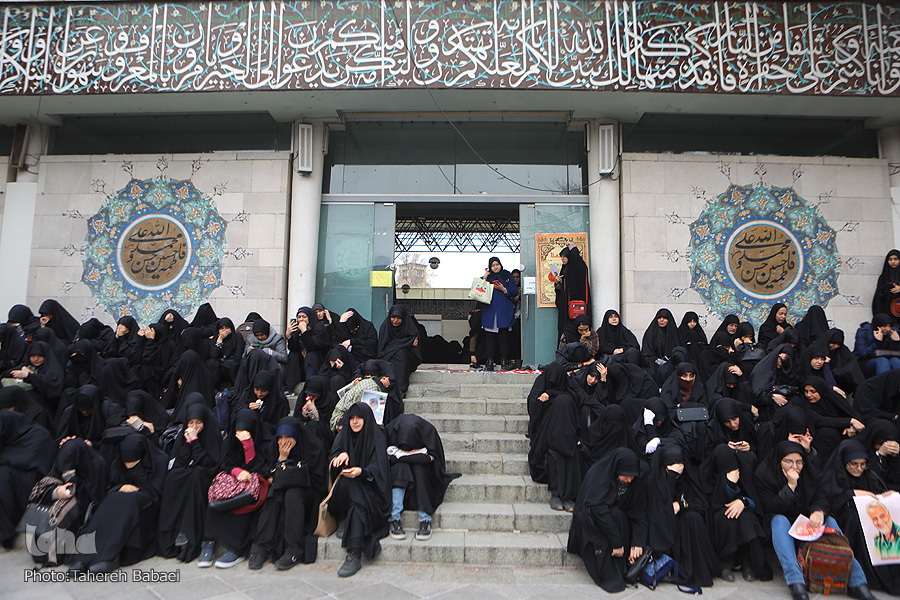 خروش مردم پایتخت در سوگ مالک اشتر زمان/ امروز آسمان هم گریست