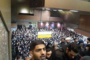 مشکلی در متروی تهران بروز نکرده است/ امکان تخلیه مسافر در برخی ایستگاه‌ها نیست