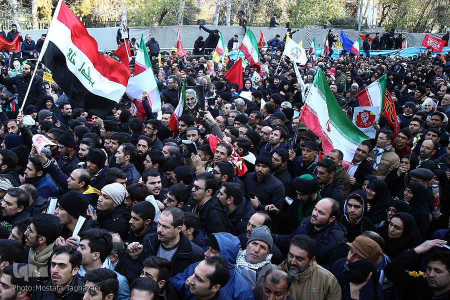 سردار آرام و ایران بیقرار سردار آرام و ایران بیقرار