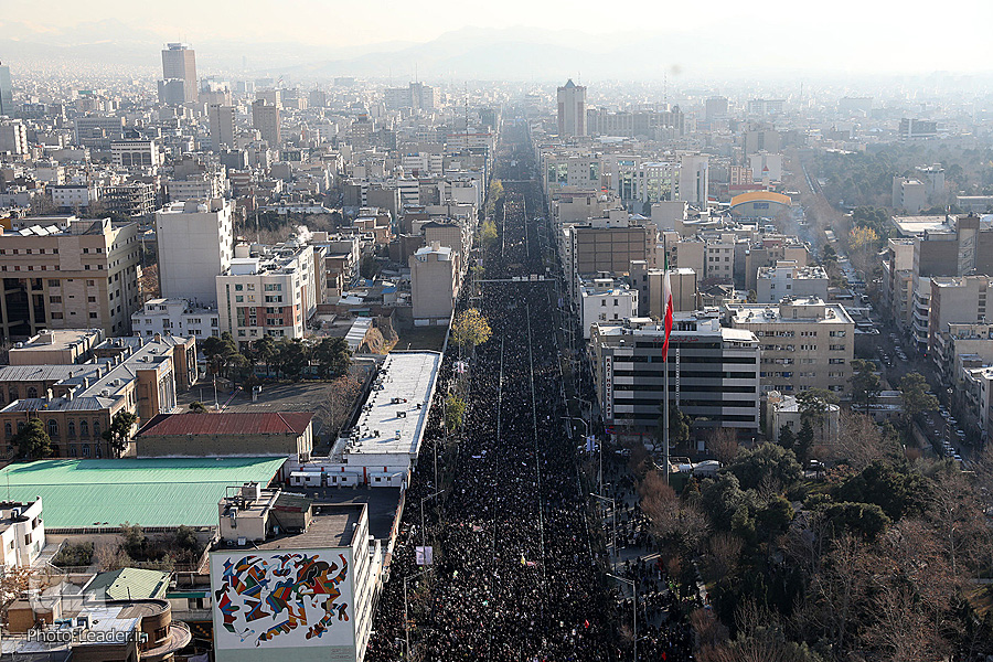 سردار آرام و ایران بیقرار سردار آرام و ایران بیقرار