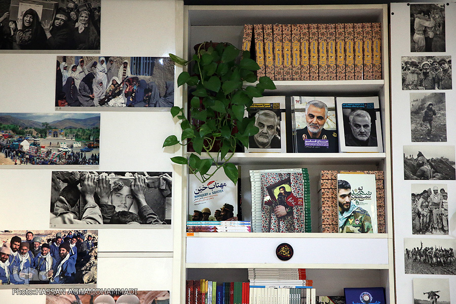 از انتشار تاریخ مصور آمریکا تا &laquo;خاتم سلیمانی&raquo;