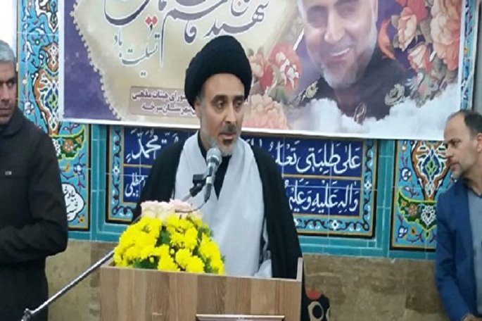 تمام فعالیت‌های شهید سلیمانی در راستای انسجام دنیای اسلام بود