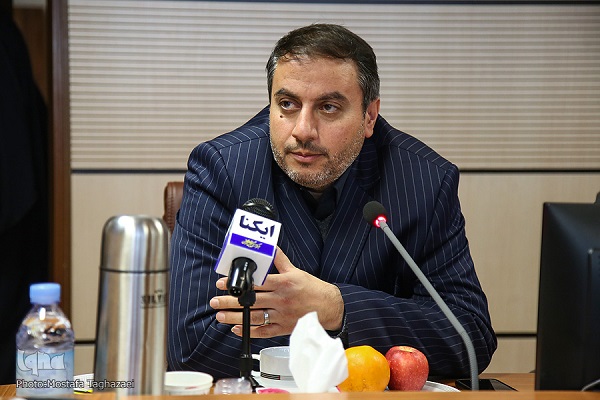 برنامه ویژه جامعه قرآنی در گرامیداشت سردار شهید سلیمانی/ برگزاری محفل قرآنی در حسینیه فاطمة‌الزهرا(س) تهران