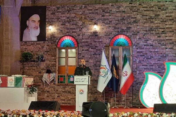 شهید سلیمانی محور مسائل راهبردی منطقه بود/ هشدار به اشرار در منطقه