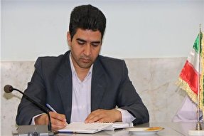 نمایش «نقطه، ته صف» به روی صحنه می‌رود