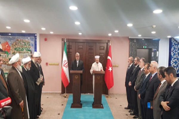 دولت‌های استکباری زمینه‌ساز بروز فتنه‌هایی همچون داعش هستند