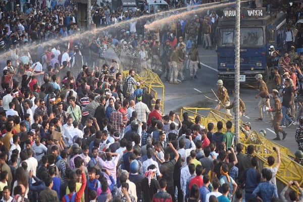خروجی قانون جدید شهروندی در هند؛ تکرار نسخه بحران روهینگیا خروجی قانون جدید شهروندی در هند؛ تکرار نسخه بحران روهینگیا