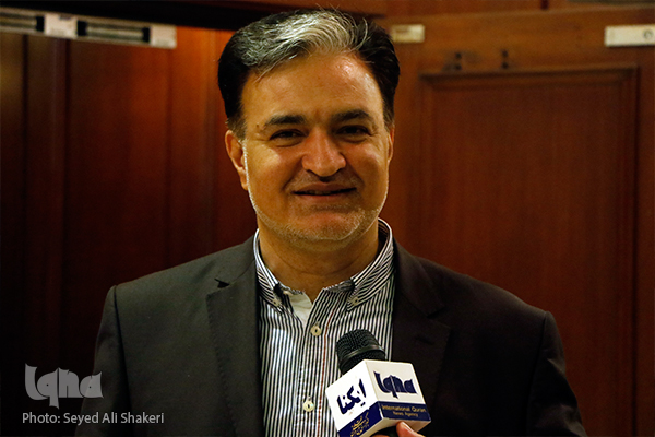 اوج و بم صحیح حالت تکلف و فشار ایجاد نمیکند/ قاریان از متخصصان صوت بهره گیرند