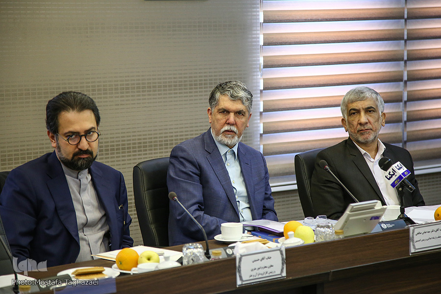 مخالفت با تشکیل کمیسیونی جدید در امور قرآنی/ تأکید بر طرح مسائل کلان‌تر در جلسات آتی