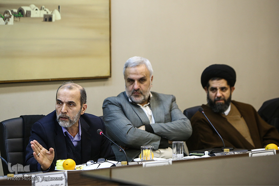 مخالفت با تشکیل کمیسیونی جدید در امور قرآنی/ تأکید بر طرح مسائل کلان‌تر در جلسات آتی