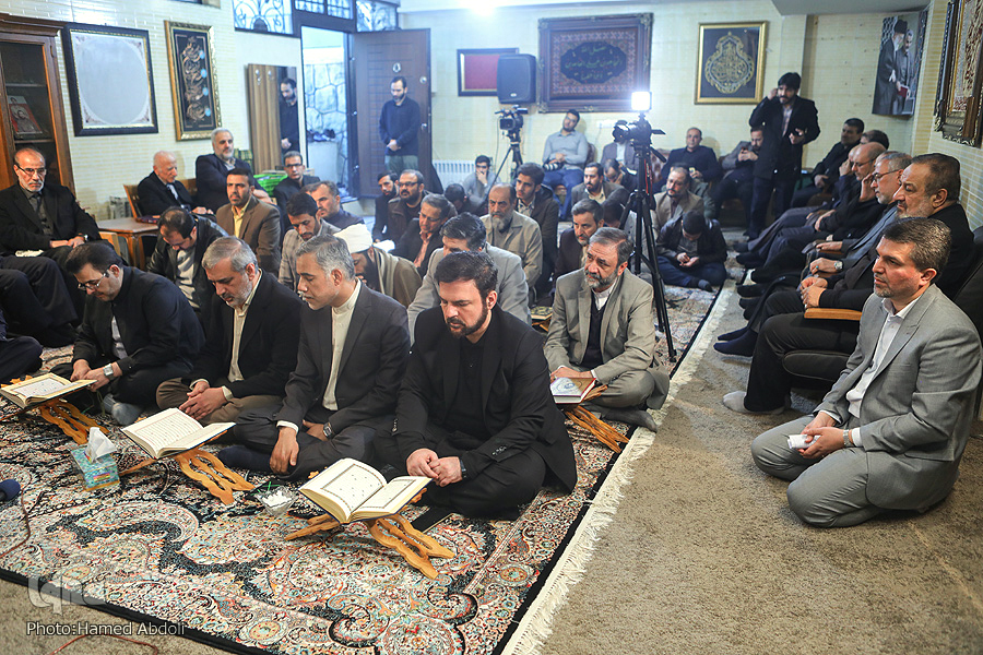 جامعه قرآنی پای رحل سردار سلیمانی