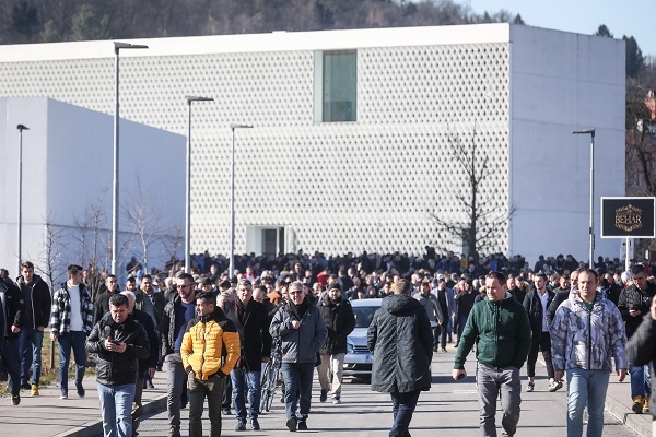 برپایی نخستین نماز جمعه در مسجد &laquo;اسلوونی&raquo;