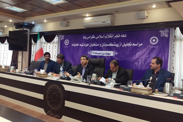 شکوه انقلاب، گرمی&zwnj;بخش روزهای سرد ایران