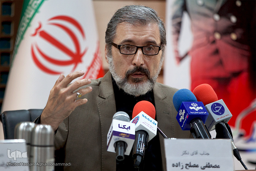 شکوه انقلاب، گرمی&zwnj;بخش روزهای سرد ایران