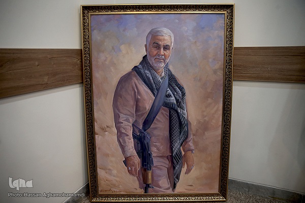 عکس | حاج قاسم رزمنده؛ هدیه&zwnj;ای برای رهبر انقلاب