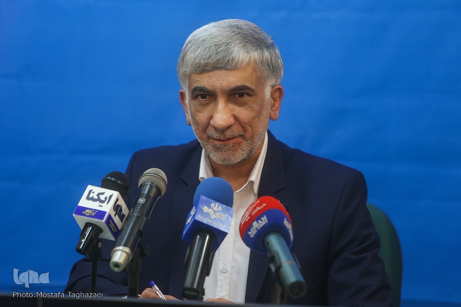 نمایشگاه قرآن قطعاً ماه رمضان برگزار نمیشود / تعیین وضعیت نمایشگاه تا پایان سال عبدالهاد فقهی زاده نمایشگاه قرآن