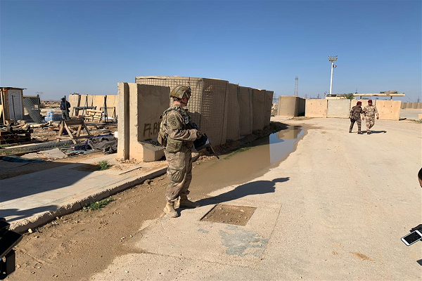 استقرار ارتش عراق در پایگاه القائم + عکس استقرار ارتش عراق در پایگاه القائم + عکس