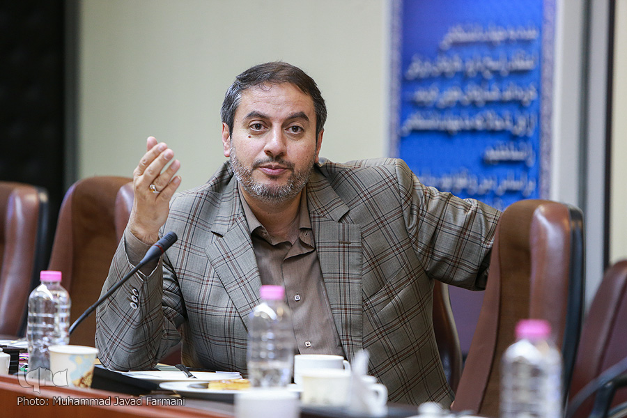 محمدجواد شوشتری پنجشنبه////موحدامین: برخورد مسئولان باعث شد خود را نماینده ایران ندانم/ ابوالقاسمی: چند سال قاری اعزام نکنیم/ میرزاجانی: مسابقات کشوری آخرین ایستگاه درجهبندی